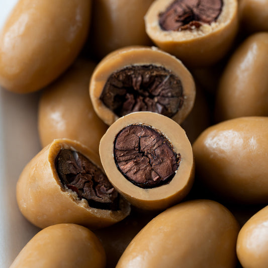 Caramelised White Chocolate Crunch with Coco Beans